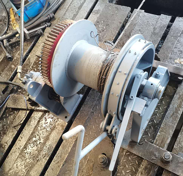 10KN hydraulic single drum winch inspection.jpg